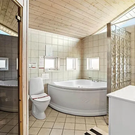 Oh287-hadsund-haslevgarde-eng-1 بيت للعطل Hadsund